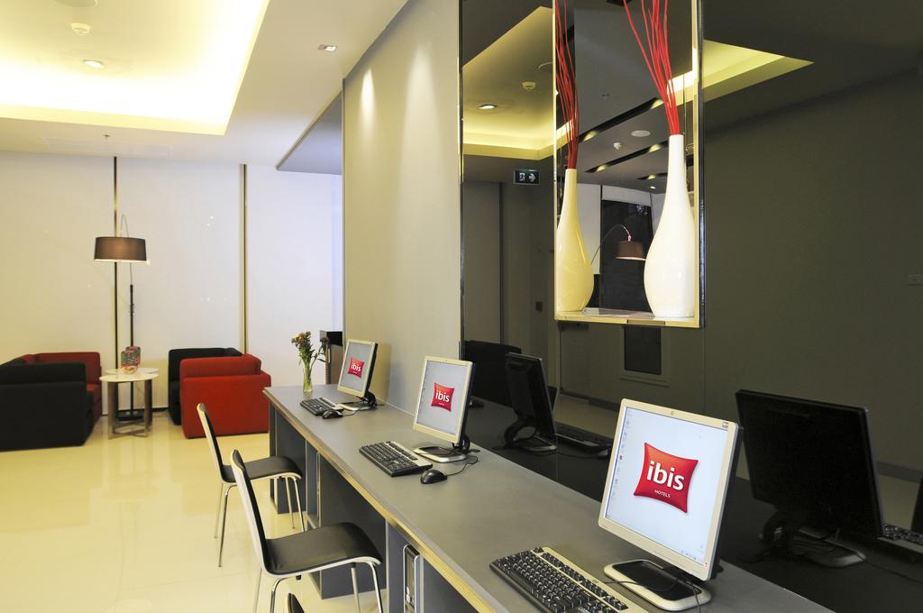Ibis Bangkok Sukhumvit 4 Hotel Kültér fotó