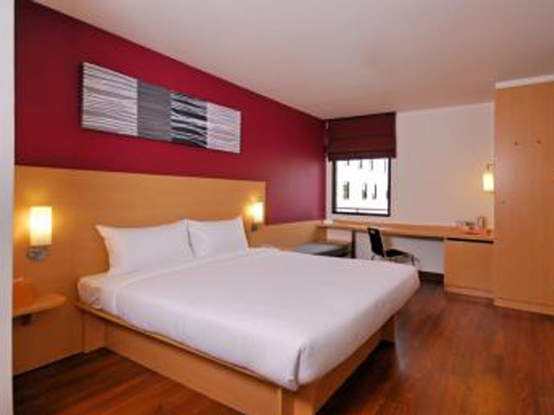 Ibis Bangkok Sukhumvit 4 Hotel Kültér fotó
